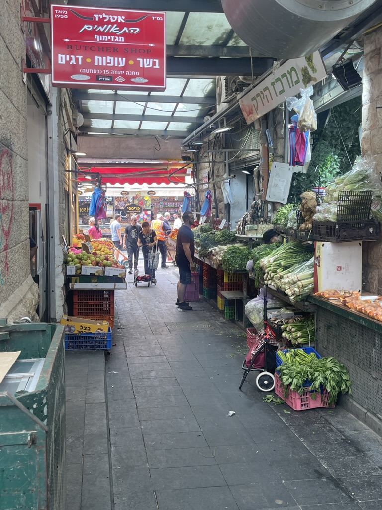 Mahane Yehuda Market in Jerusalem — Israel most famous shuk